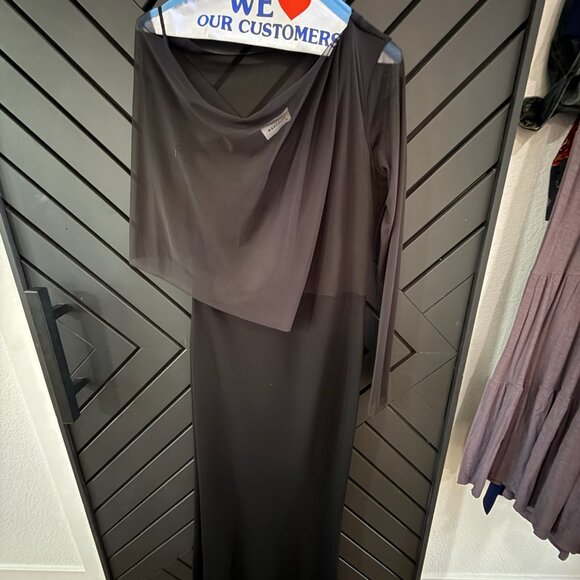 Valeria Gown by Marcella size Medium WORN JUST ONE TIME! - Picture 7 of 10